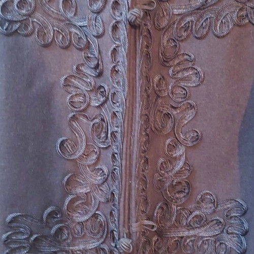 Coat with embroidery brown like new