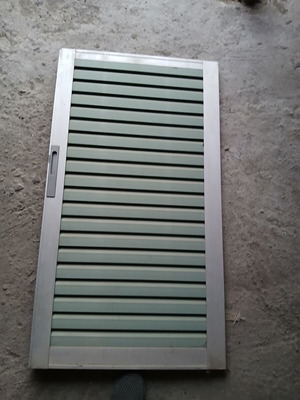 Sliding window series 700 like new, 2 outer and 2 inner leaves