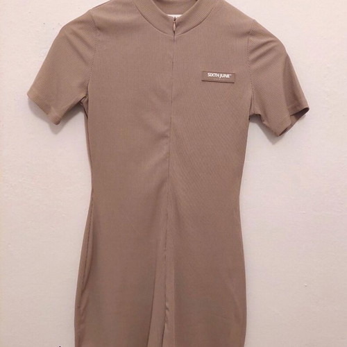 Sixth June beige unitard rib shorts, size Medium, like new