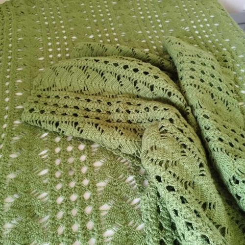 Knitted wool blankets handmade, like new, pack of 2, 130x210 cm