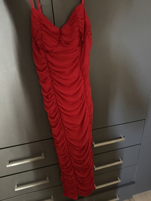 H&M Maxi red dress