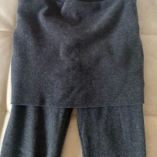 Grey leggings with skirt