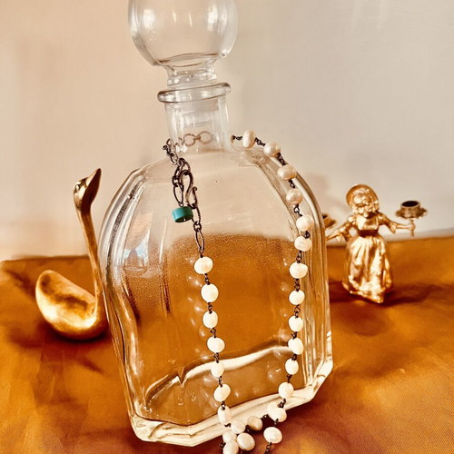 Vintage decanter like new, elegant and minimalistic