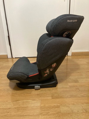 Κάθισμα αυτοκινήτου Maxi-Cosi semi universal 15-36kg σαν καινούργιο