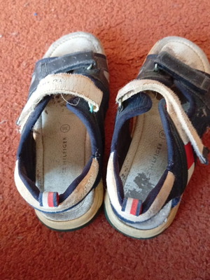 Σανδάλια Tommy Hilfiger νούμερο 36 σαν καινούργιο, άσπρα και μπλε