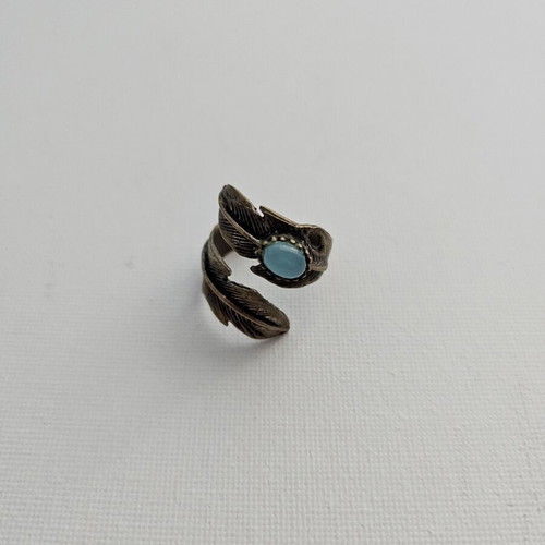 Vintage feather ring with turquoise stone, like new