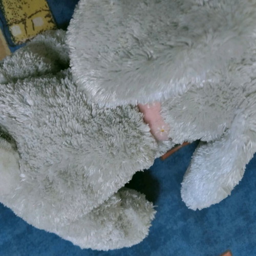 Soft plush bunny like new