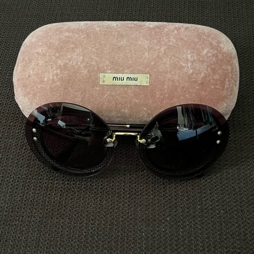 Miu Miu SMU 10R sunglasses women’s size 64-17, like new, violet gradient lenses
