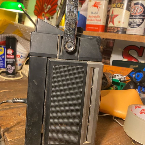Philips Spatial Stereo 508 Boombox used with external wear
