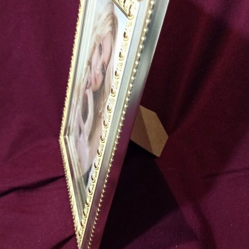 Decorative photo frame 20x25 cm with gold embossed details like new