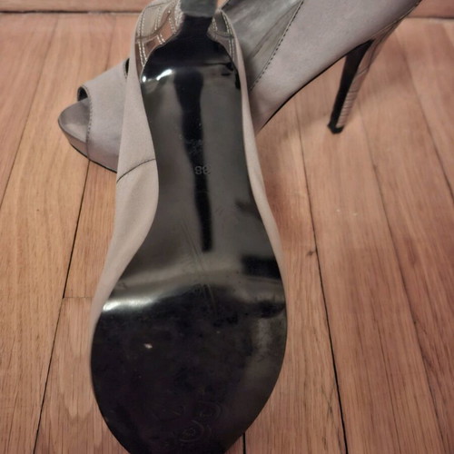 Bershka women's peep toe pumps used, size 38, beige