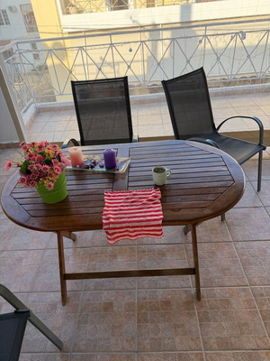 Wooden table like new