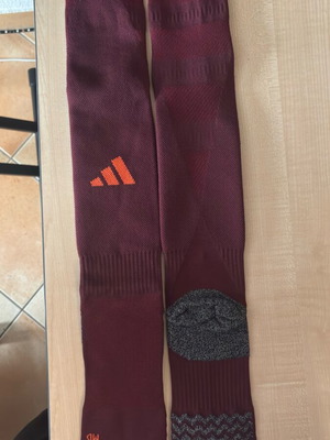 Αθλητικές ποδοσφαιρικές κάλτσες Adidas καινούργιες, κόκκινο και πορτοκαλί