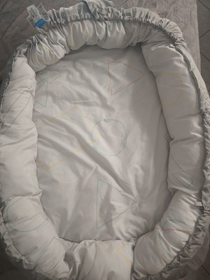 Baby nest like new, gray, 0-3 months