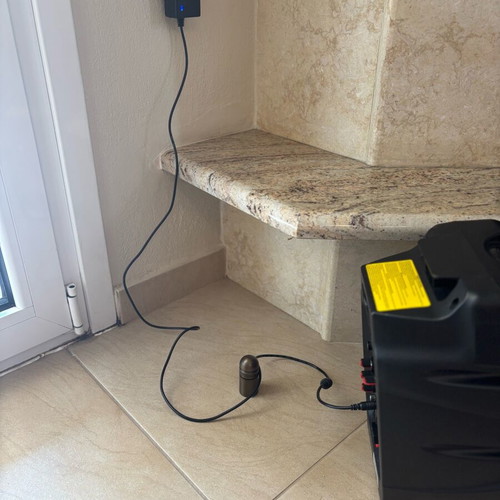 Akai speaker used with charging cable