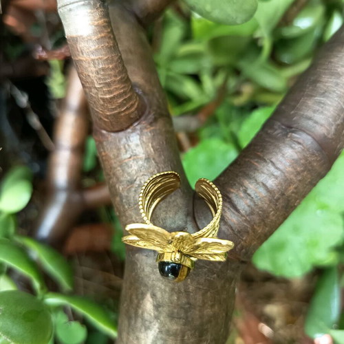 Ring like new gold color stainless steel