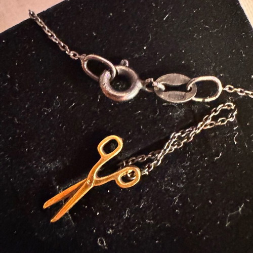 Silver necklace 925 with black coating and gold-plated scissors pendant like new