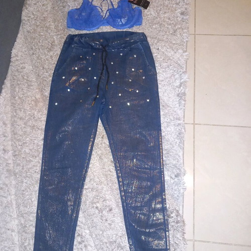 Elastic jeans with rhinestones and Hunkemöller c75 bralette like new, size S/M