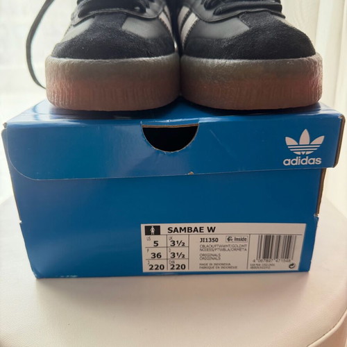 Παπούτσια Adidas Sampa γυναικεία καινούργια, μέγεθος 36, μαύρα