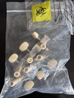Classical guitar tuning keys 3+3 with screws