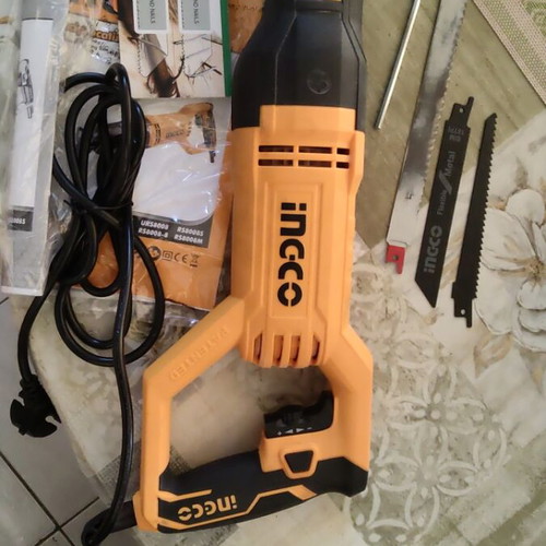 Ingco 750W RS8008 reciprocating saw like new with saw blades accessories