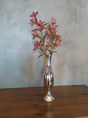 Metal vase used, height 21.5 cm