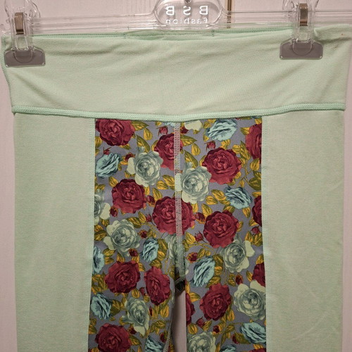 Nike Kids Floral Leggings L new multicolor