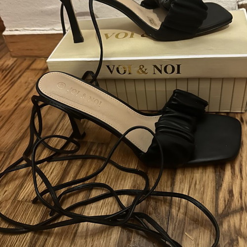 Lace Up Black Sandals size 41 like new