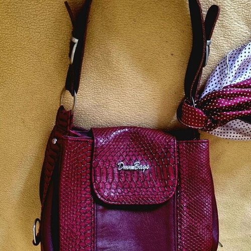Red shoulder bag like new with silk scarf