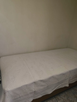 Single divan bed with storage space and mattress, like new
