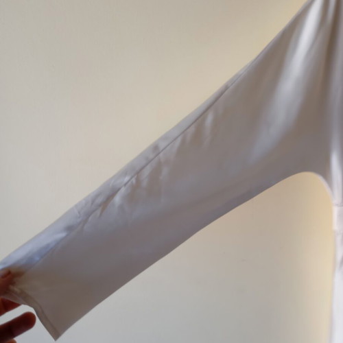 H&M white women's dress with long sleeves and lining