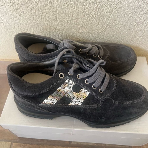 Women's suede shoes size 38 with silver details like new