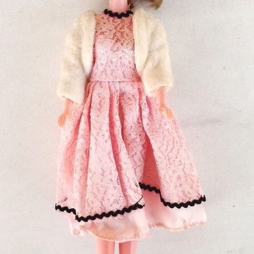 Vintage Fashion Doll 1960s clone, like new condition