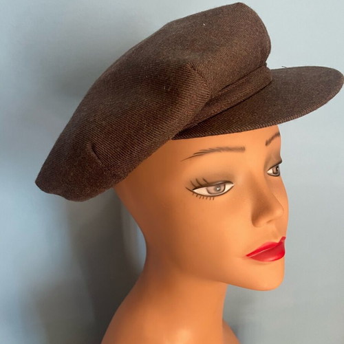 Wool Coppola hat brown like new, size 56