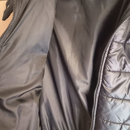 Children's jacket used for boy 9-10 years black and gold