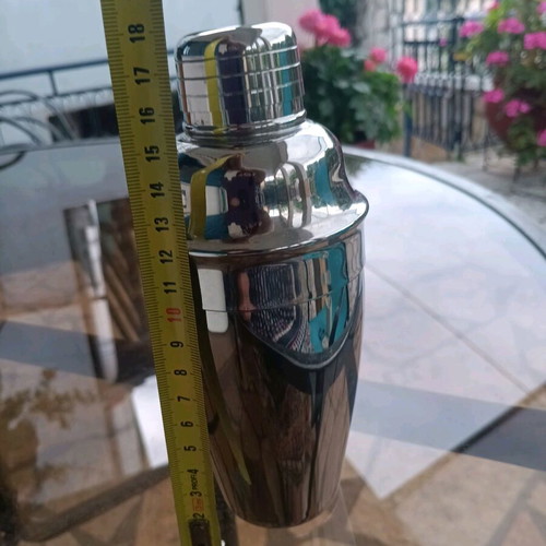 Stainless steel shaker 250ml like new