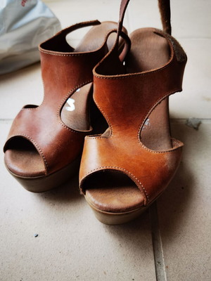 Women's platform shoes used, leather brown size 36