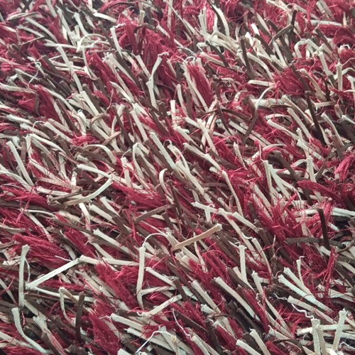 Handmade rug like new in burgundy and beige shades