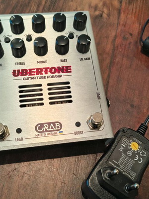 Ubertone preamp καινούργιο βασισμένο στον Bogner Uberschall