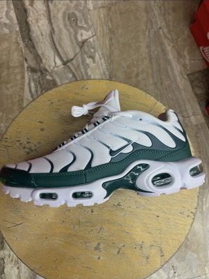 Nike TN sneakers, λευκά και πράσινα, νούμερο 43