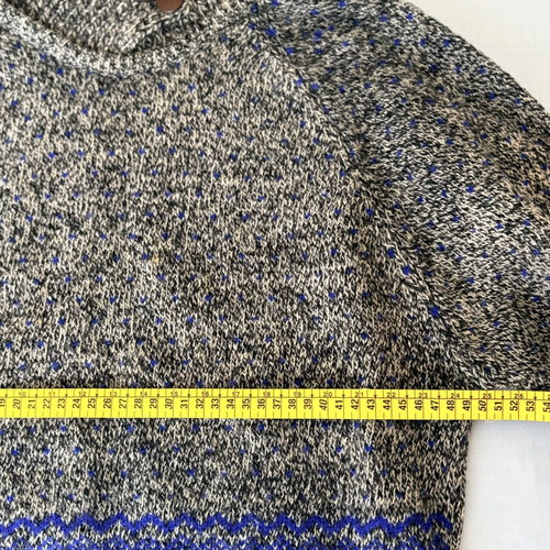 Wool knitted pullover like new, gray with blue
