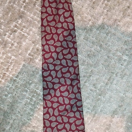 The Windsor Collection authentic tie made of 100% silk
