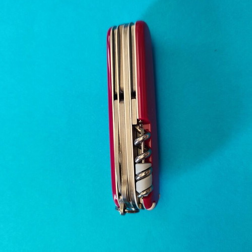 Victorinox Huntsman Swiss pocket knife set with Mag Lite flashlight and compass case new