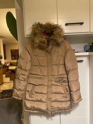 Beige jacket with fur like new, size S