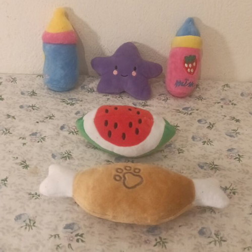 Plush pet toy set with squeaker mechanism, like new, 5 pieces