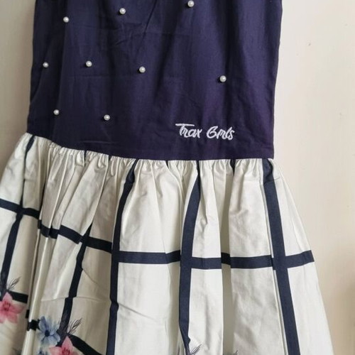 Dress with pearls new, size 14 years
