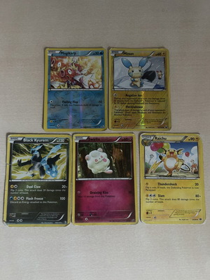 Pokémon collectible cards used, set of 5 with 2 holographic