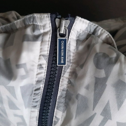 Calvin Klein Jeans Puffer like new, gray silver, size L