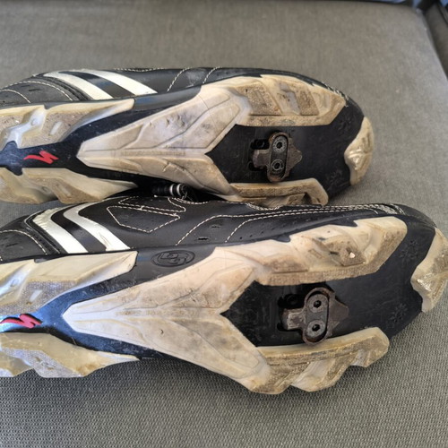 Specialized SPD cycling shoes size 44 used, leather