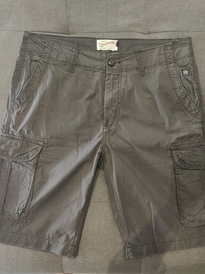 Petrol Industries bermuda shorts new, size Medium, loose fit